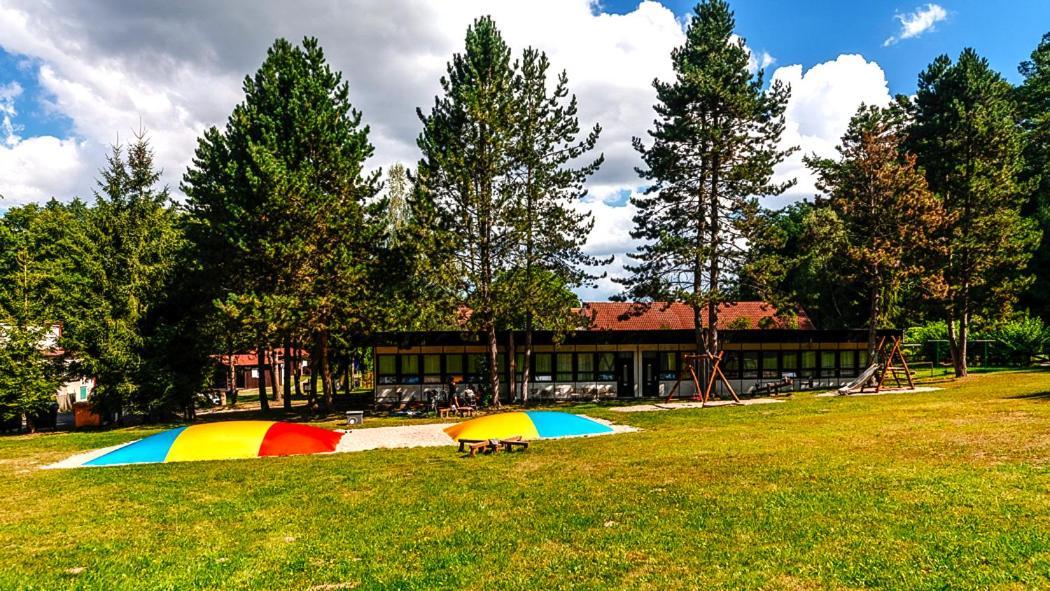 Rekreacni Areal Prihrazy Hotel Zdar  Екстериор снимка