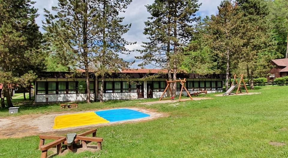 Rekreacni Areal Prihrazy Hotel Zdar  Екстериор снимка
